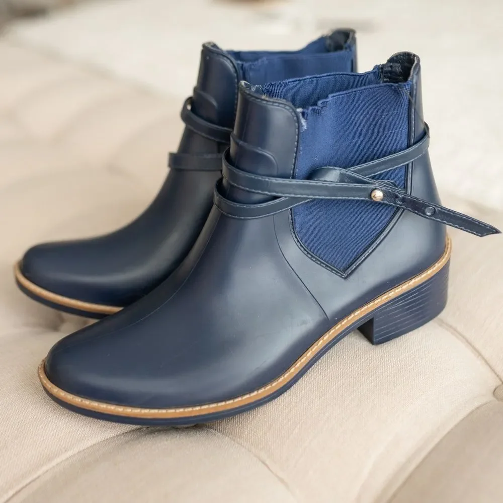 Women’s Bernardo Peony Navy Blue Rain‎ Boots size 6/7